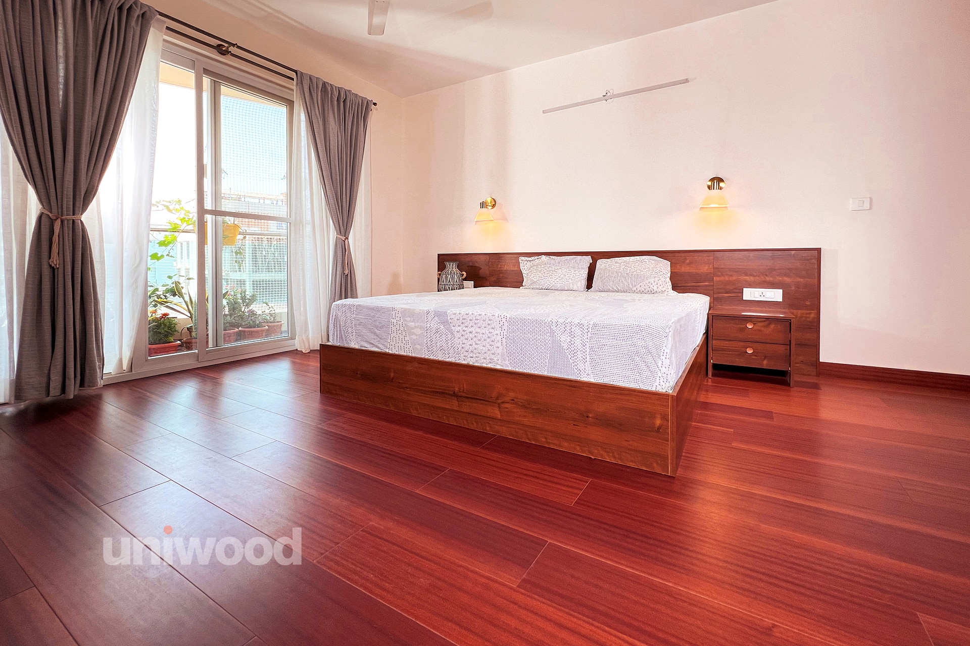 Classic Hardwood Floor Bedroom Elegance
